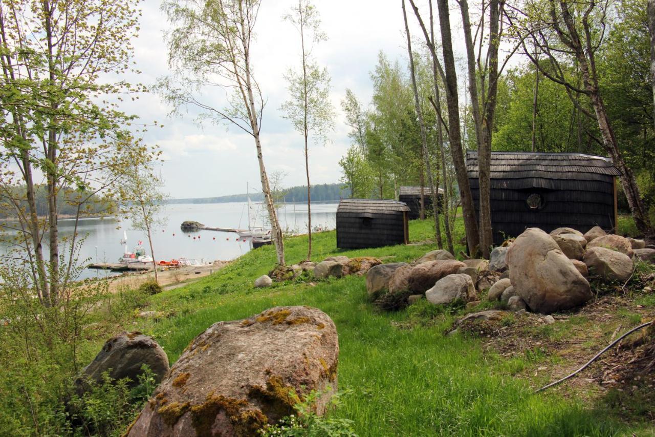 Hara Sadama Iglukaemping Hotel Екстериор снимка